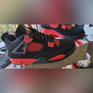 Jordan 4 Retro